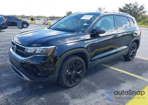 2024 Volkswagen Taos 1.5T Se z USA, uszkodzony, nr VIN 3VVEX7B21RM131958